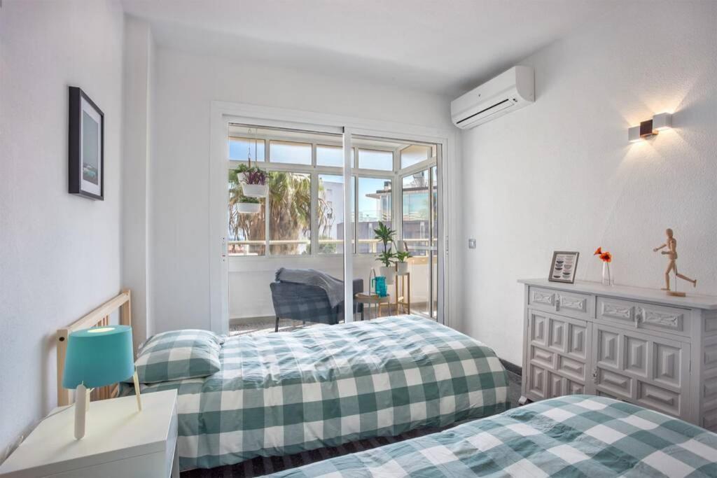 Puertosol 33 - 2 Bed Apartment, Beach Puerto Marina Benalmádena Εξωτερικό φωτογραφία