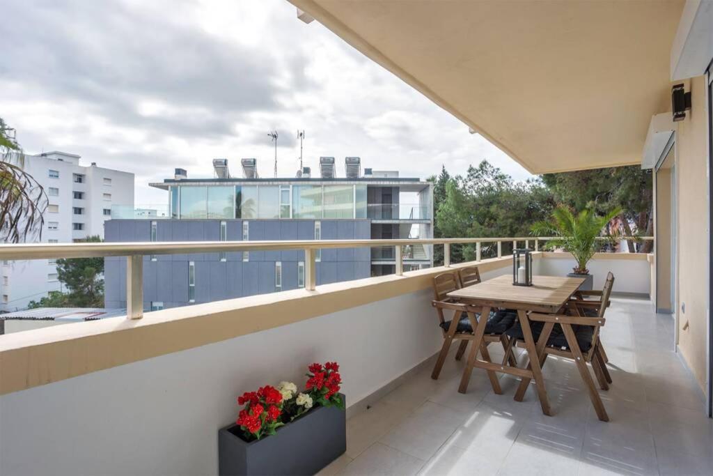 Puertosol 33 - 2 Bed Apartment, Beach Puerto Marina Benalmádena Εξωτερικό φωτογραφία