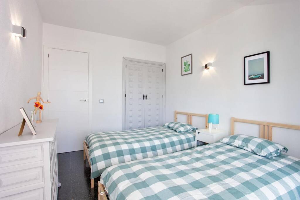 Puertosol 33 - 2 Bed Apartment, Beach Puerto Marina Benalmádena Εξωτερικό φωτογραφία
