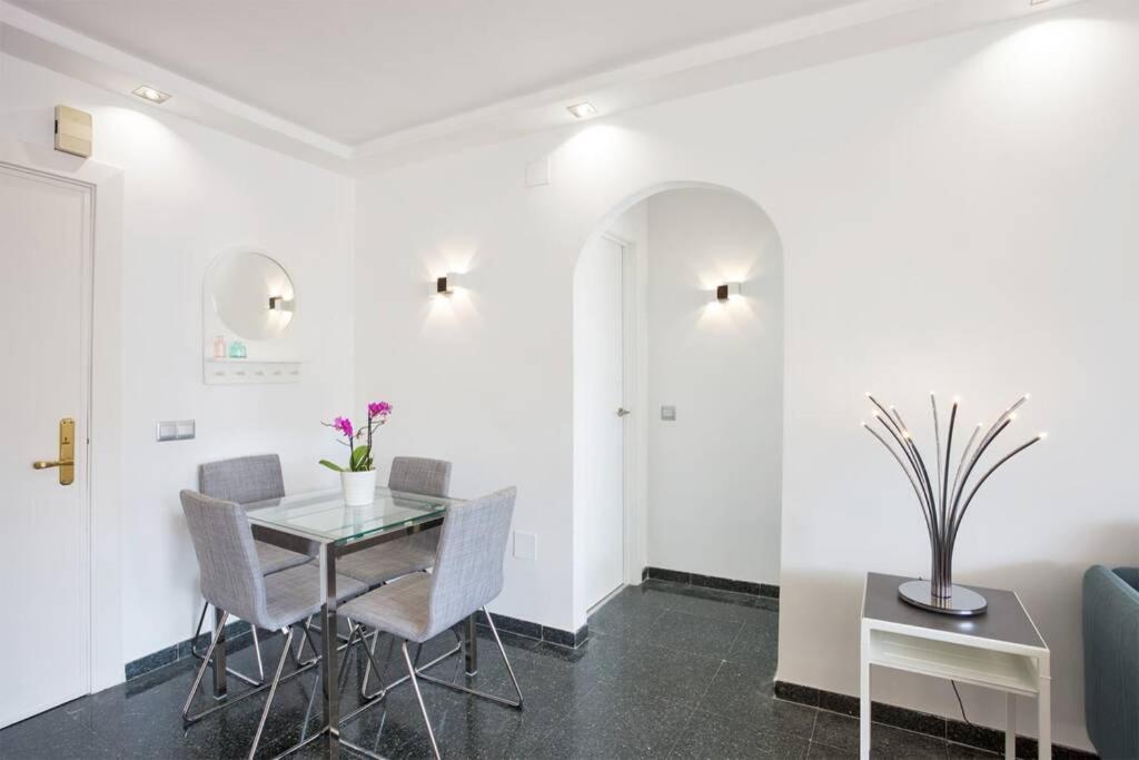 Puertosol 33 - 2 Bed Apartment, Beach Puerto Marina Benalmádena Εξωτερικό φωτογραφία
