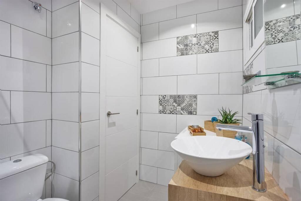 Puertosol 33 - 2 Bed Apartment, Beach Puerto Marina Benalmádena Εξωτερικό φωτογραφία